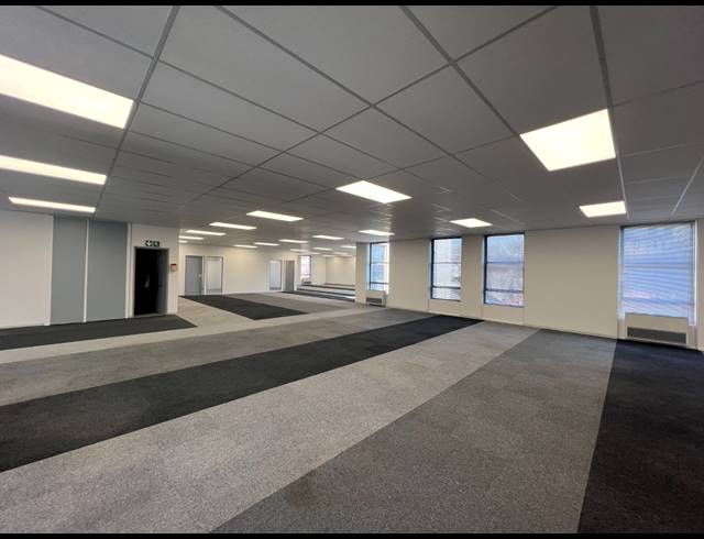 2,000M² OFFICE TO LET IN ROSEBANK